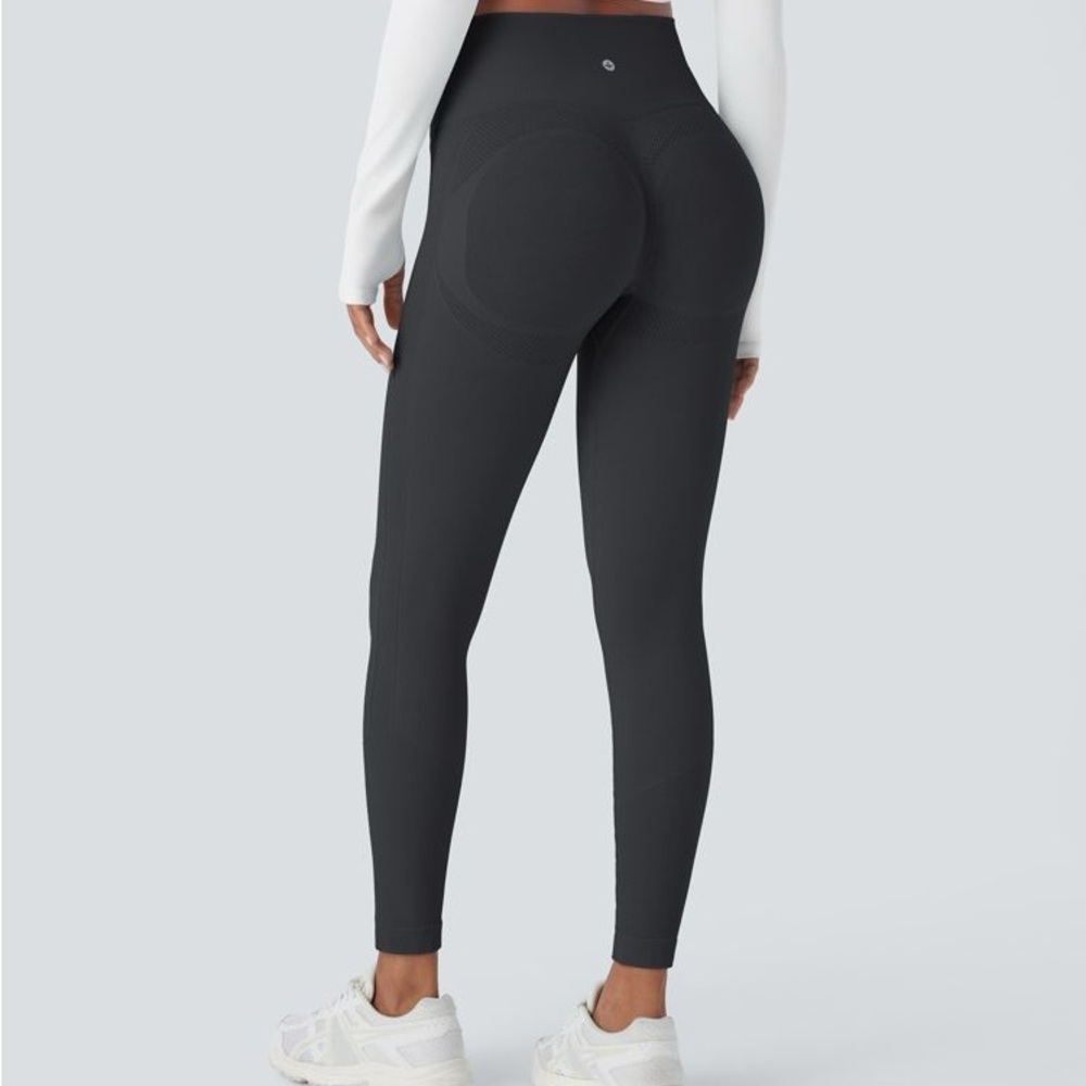 Halara SoCinched Butt Lifting Tummy Control Side Pocket, UltraSculpt Leggings